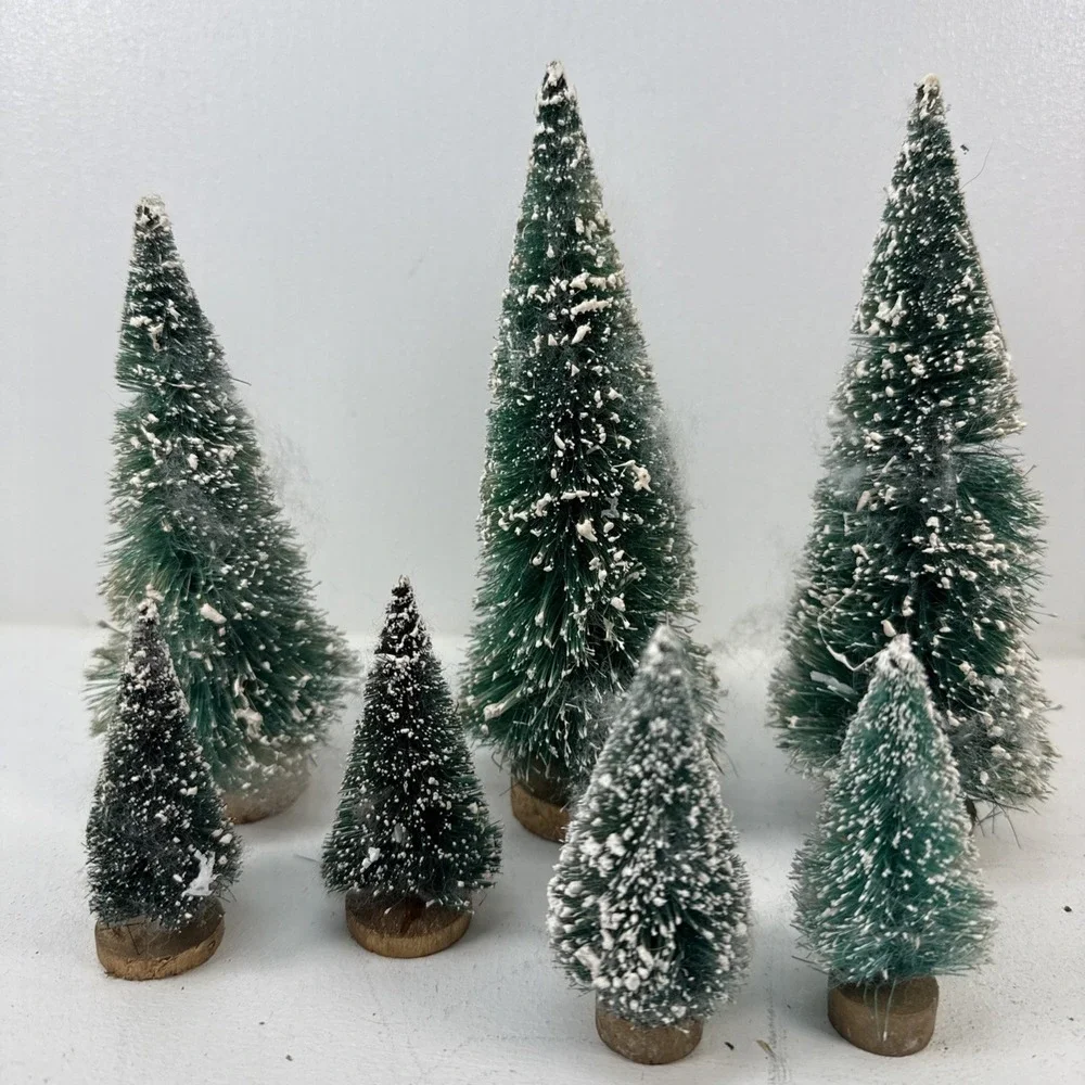Lot Of 7 Lemax & Midwest Christmas Village 6.5